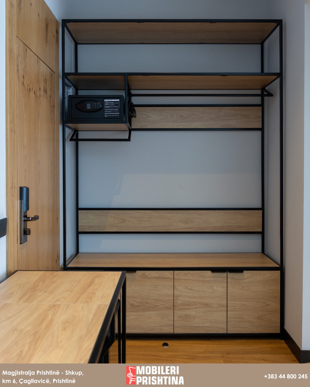 Komodinë metalike me dru për hotel – Mobileri Prishtina (3)