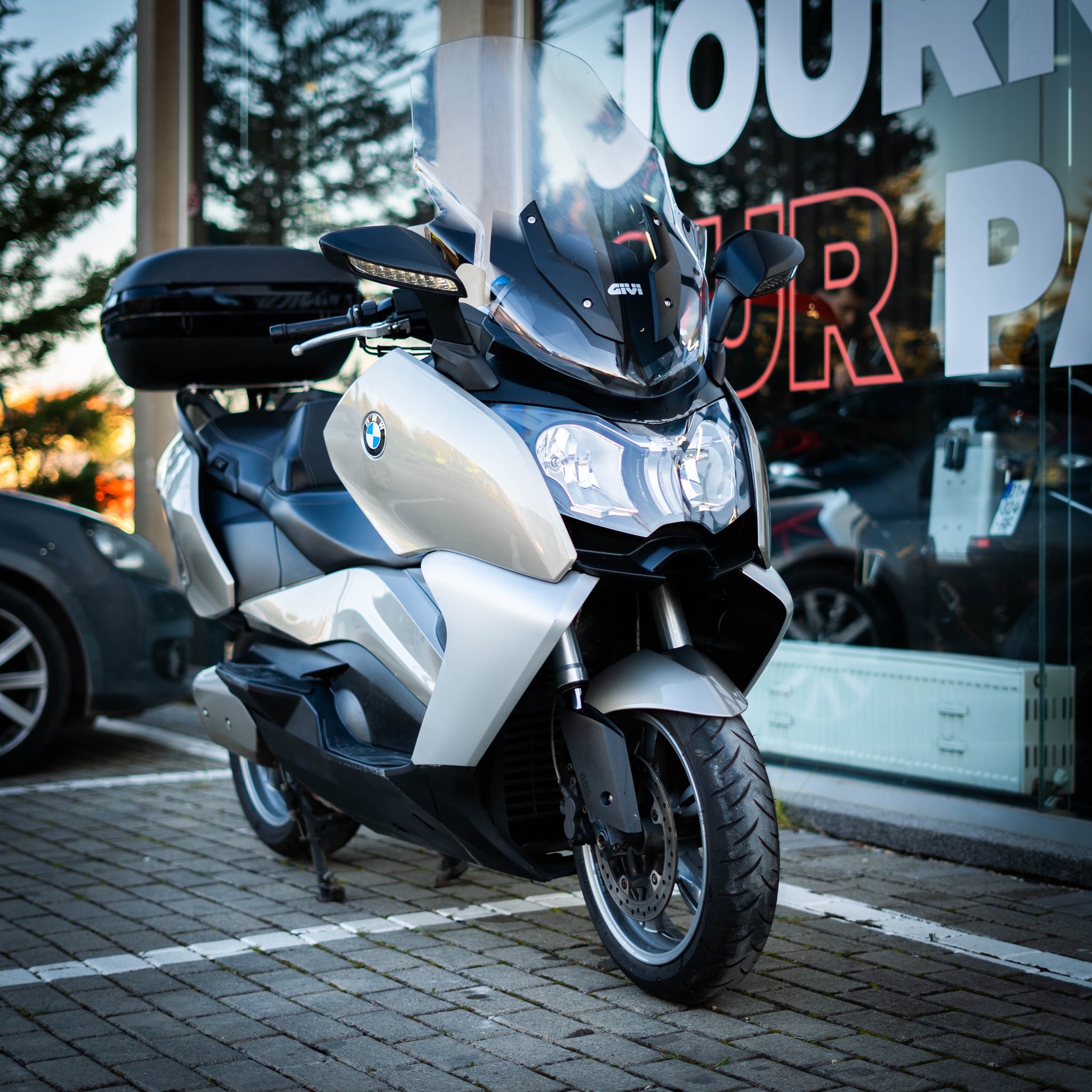 Skuter BMW C650 GT viti 2013 – MotoStore (4)