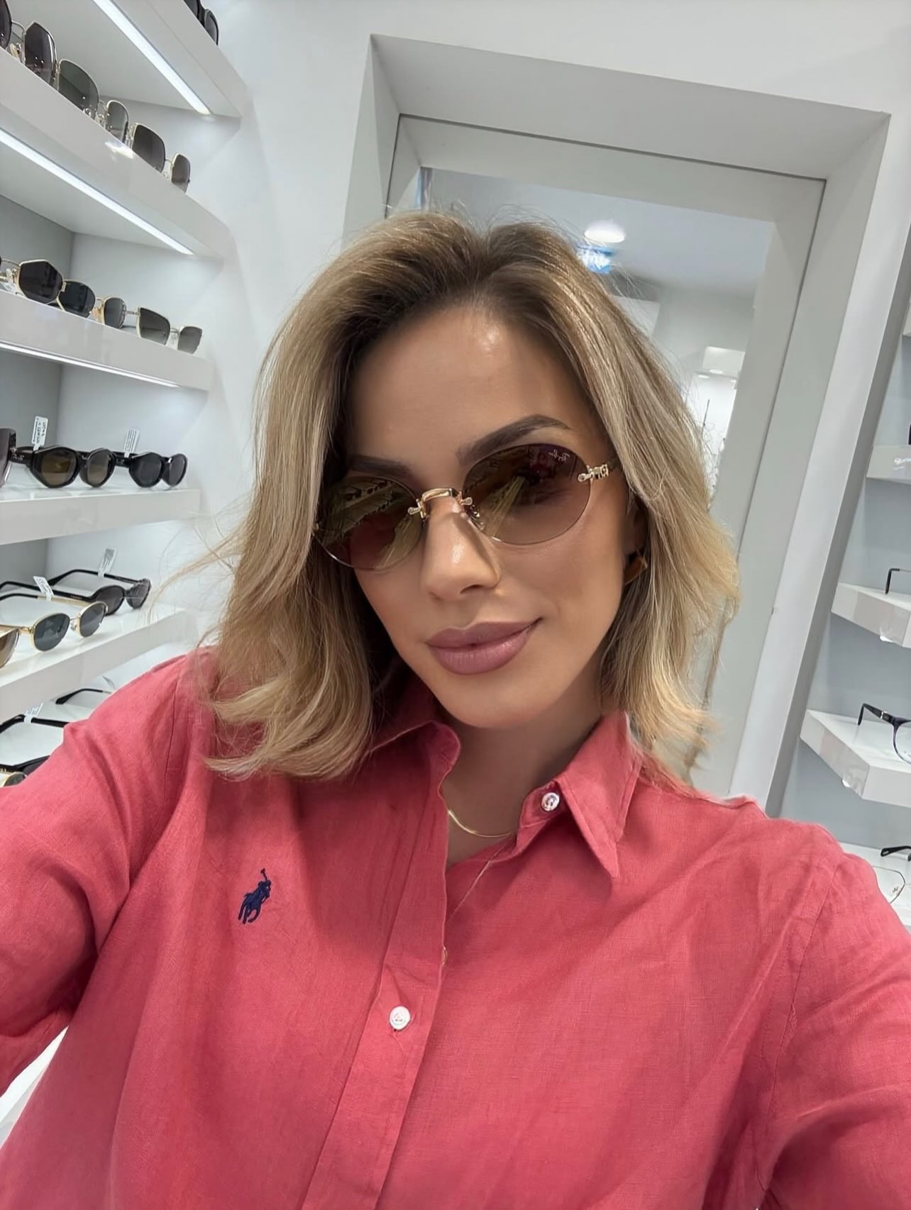 Syze dielli Ray-Ban ovale me xham bordo – Optika 1 (2)