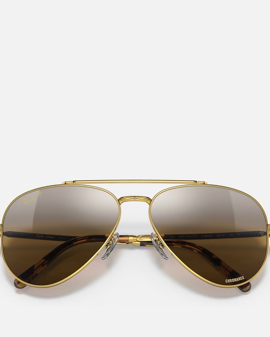 Syze dielli Ray-Ban aviator të arta – Syze origjinale (4)