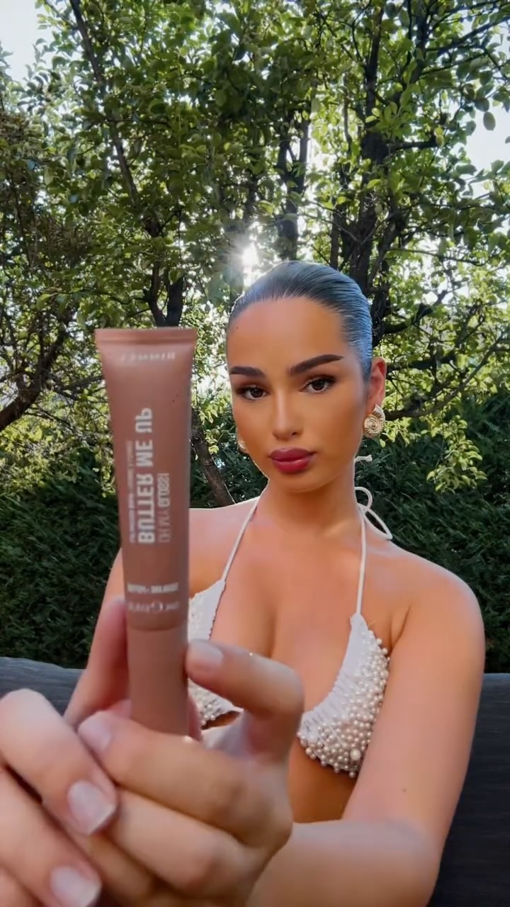 Shkëlqyes buzësh i ri Rimmel – Orbico Kosova Beauty
