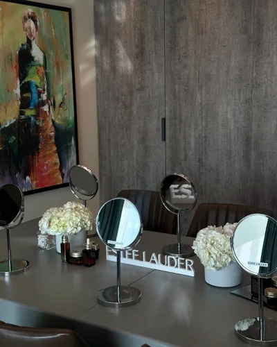 Prezantim i produkteve Estée Lauder