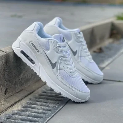 Atlete Nike Air Max të bardha