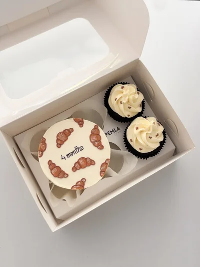 Kuti me bento tortë dhe cupcakes