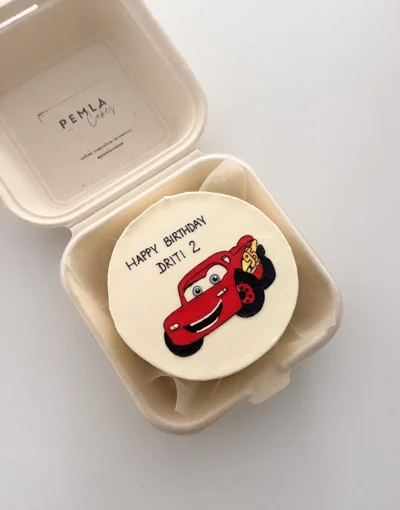 Bento tortë ditëlindjeje me makinë Cars