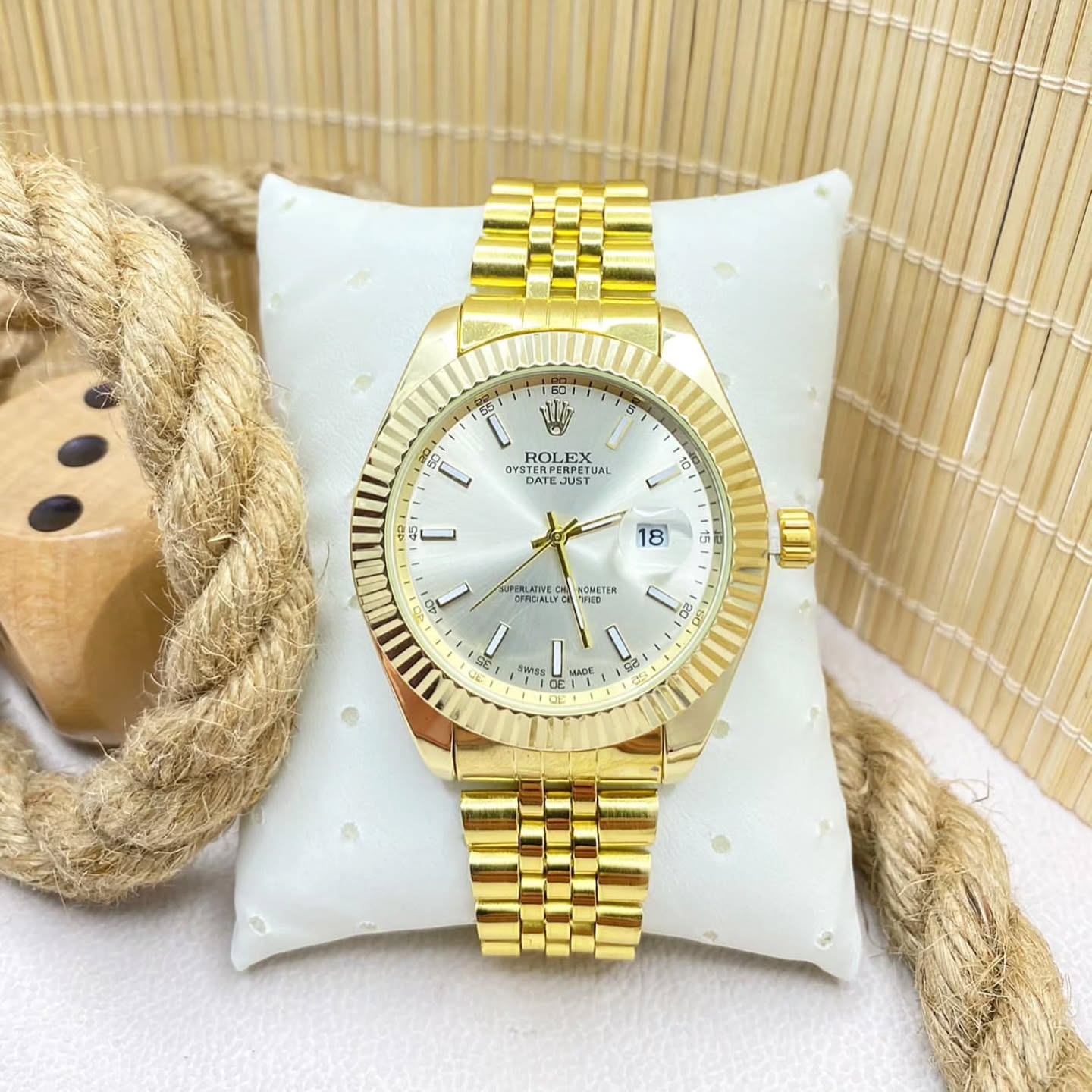 Orë dore ngjyrë ari me dizajn Rolex – porosit online ora