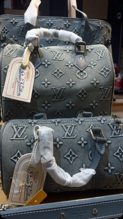 Çanta udhëtimi Louis Vuitton me monogram blu