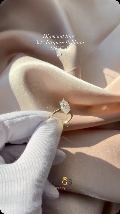 Unazë fejese ari 18 karat me diamant marquise