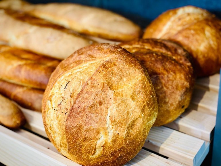 Bukë e freskët e ditës – Saç Bakery