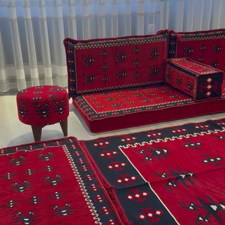 Set oriental minderësh të kuq me tepih – Salloni i Tepihave  "SARA” (4)