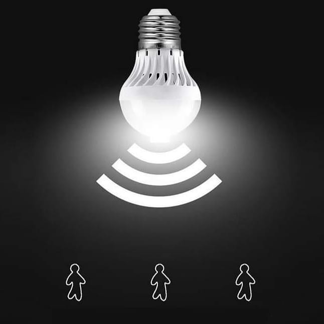 Llambë LED 9W me sensor lëvizjeje – shop Kosovo online