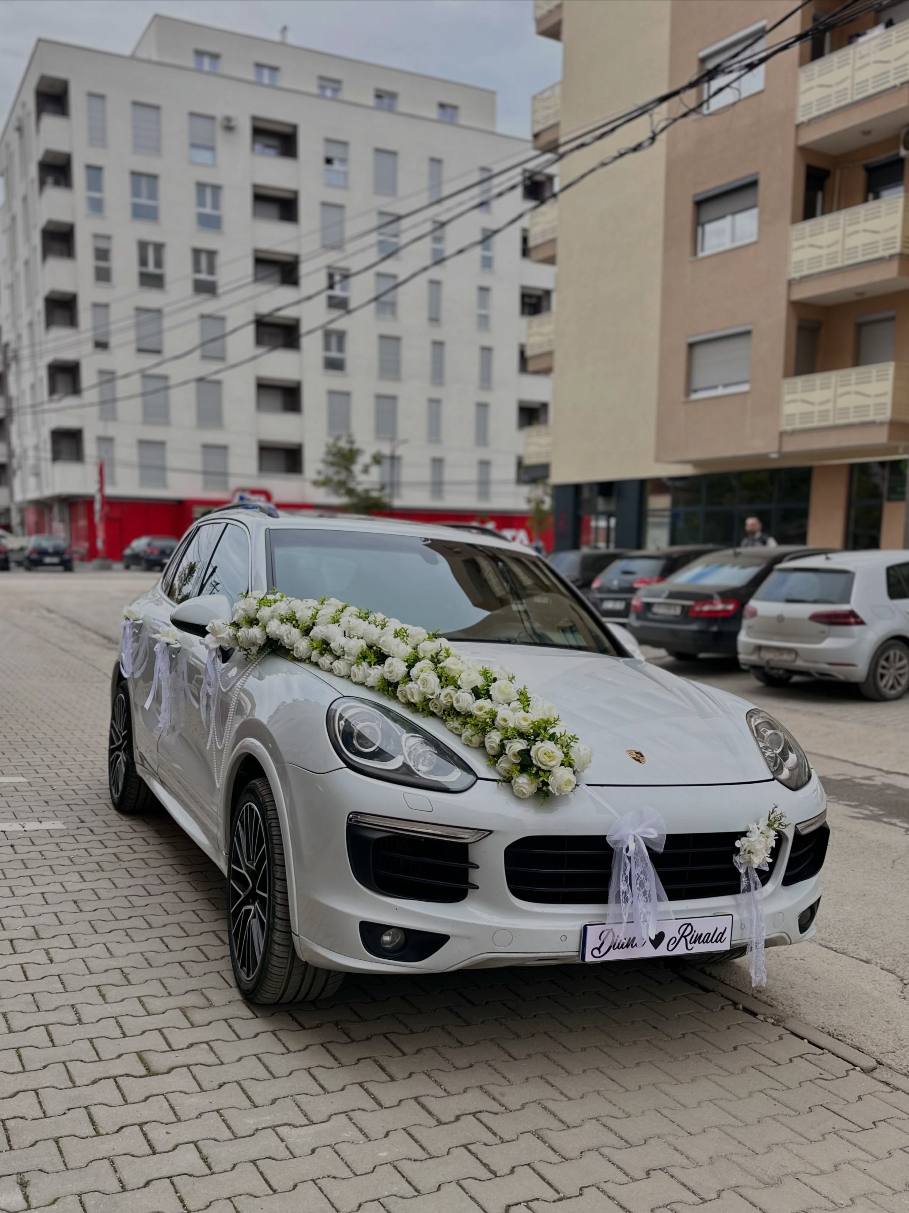 Dekorim me lule për veturë dasme – SHTËPIA E DEKOREVE (4)