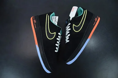 Atlete Nike Air Force 1 neon të zeza