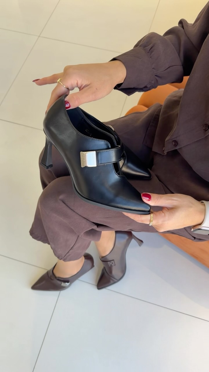 Këpucë femrash të zeza me majë dhe takë – Sopa shop online