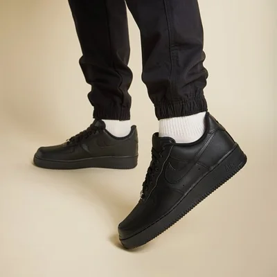 Atlete Nike Air Force 1 të zeza