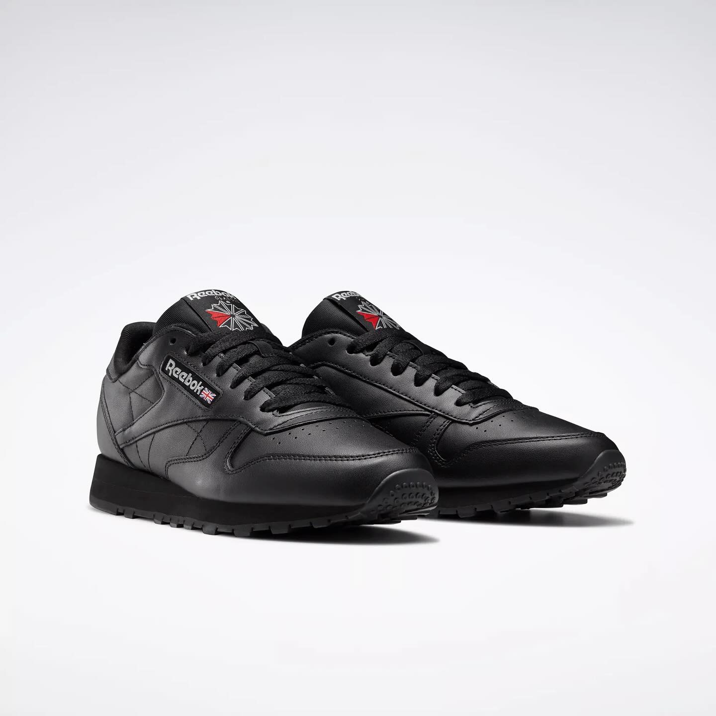 Atlete Reebok Classic lëkure të zeza – Sport Store Prishtina