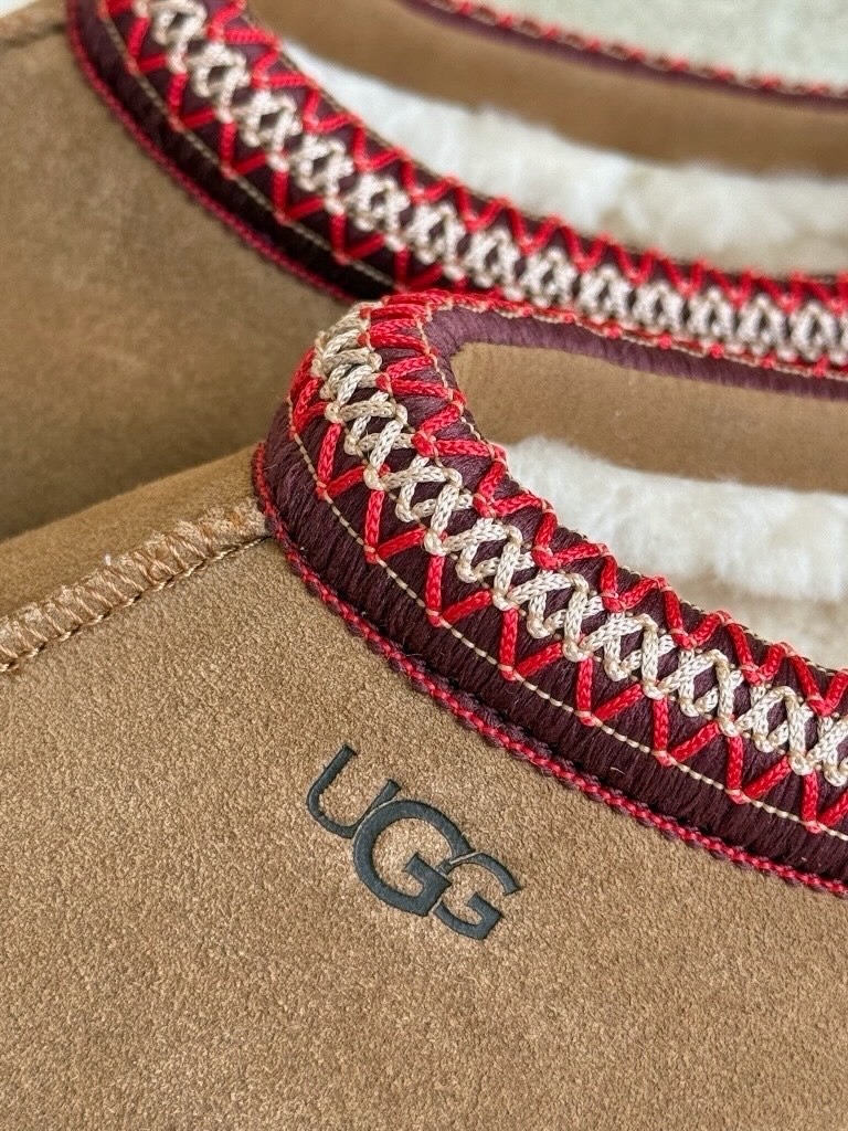Pantofla UGG Tazz me platformë – Stilium (2)