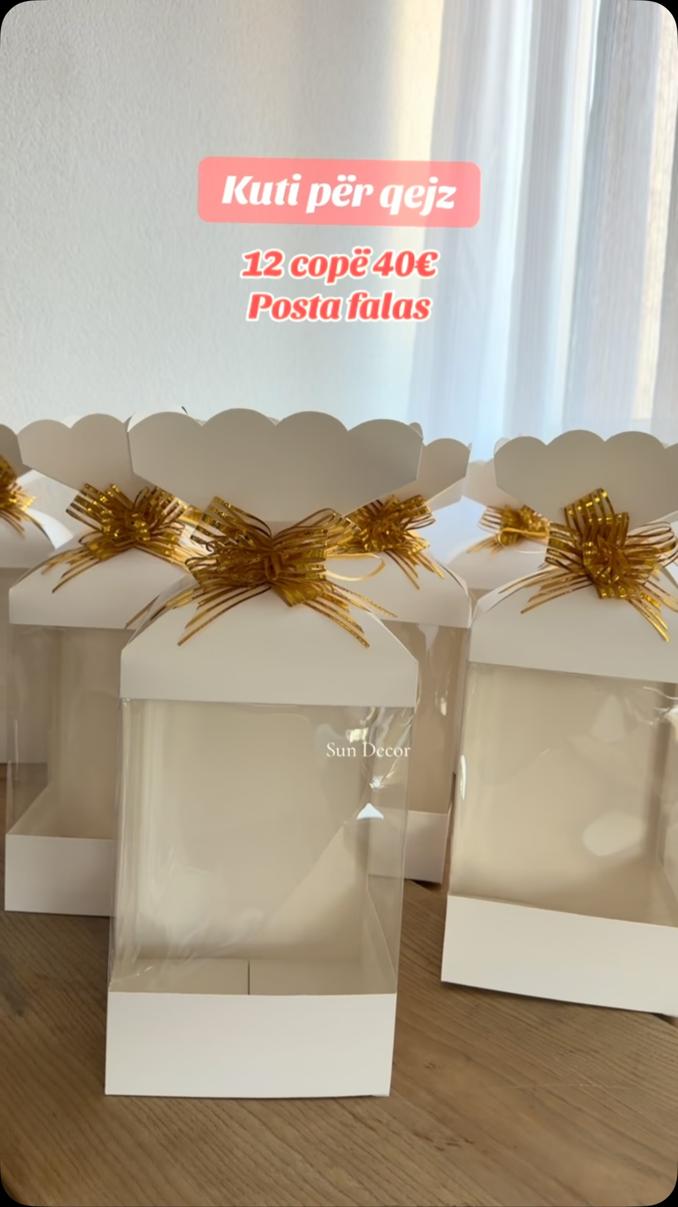 Kuti të bardha për qejz me fjongo ari – Dekore dhe dhurata