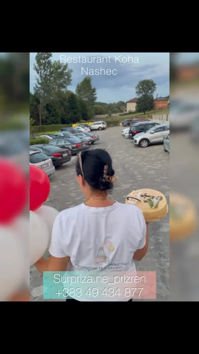 Surprizë ditëlindjeje me tortë dhe balona