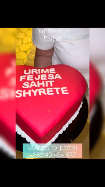 Tortë zemër e kuqe për fejesë