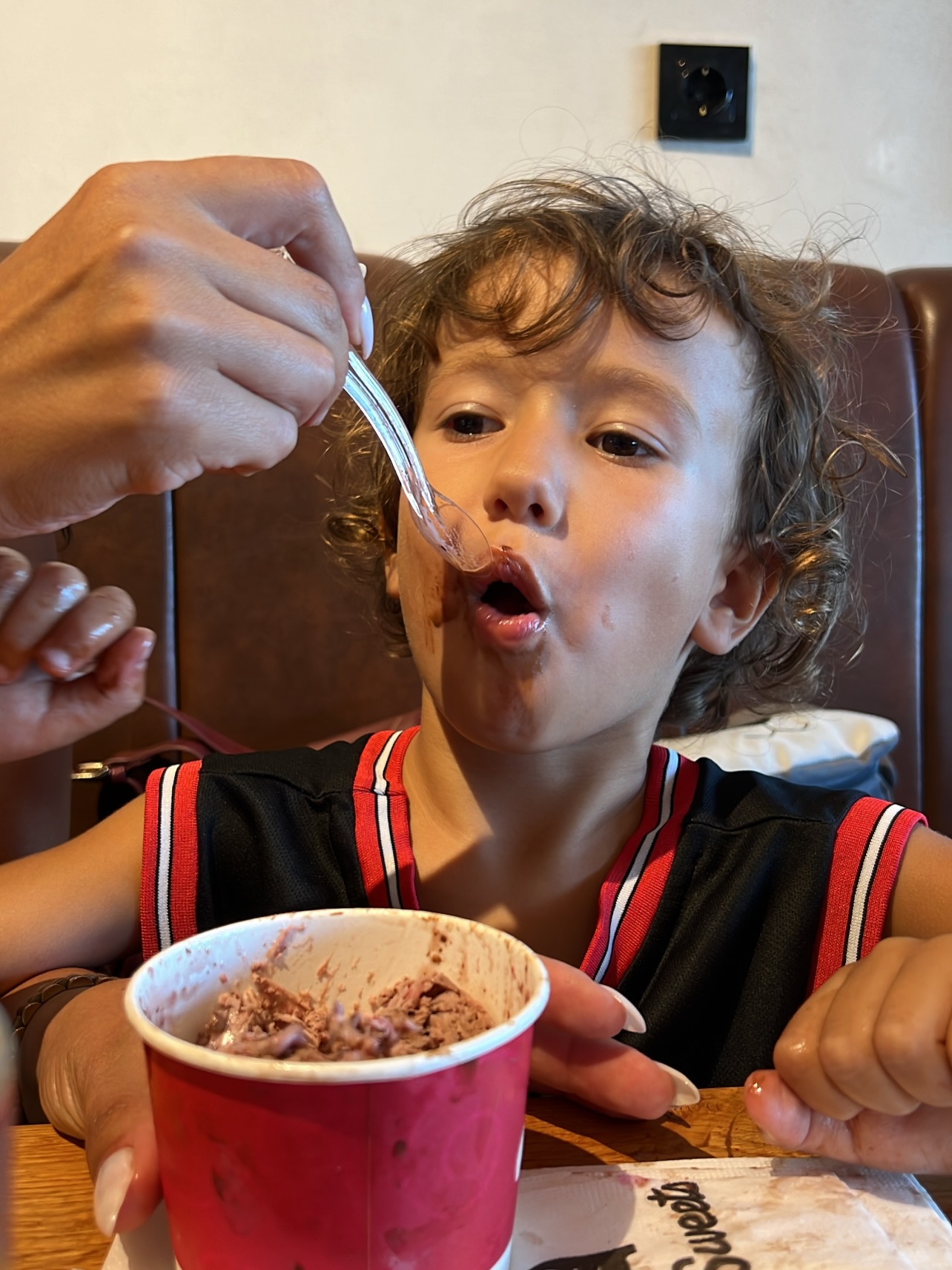 Akullore me Nutella, Kinder Bueno dhe mjedra – Tai Sweets (2)