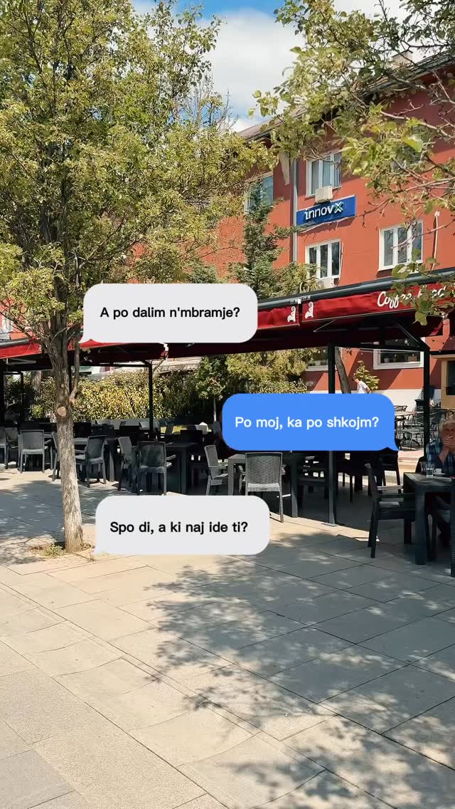 Ëmbëlsira dhe akullore në sheshin e Prishtinës – Tai Sweets