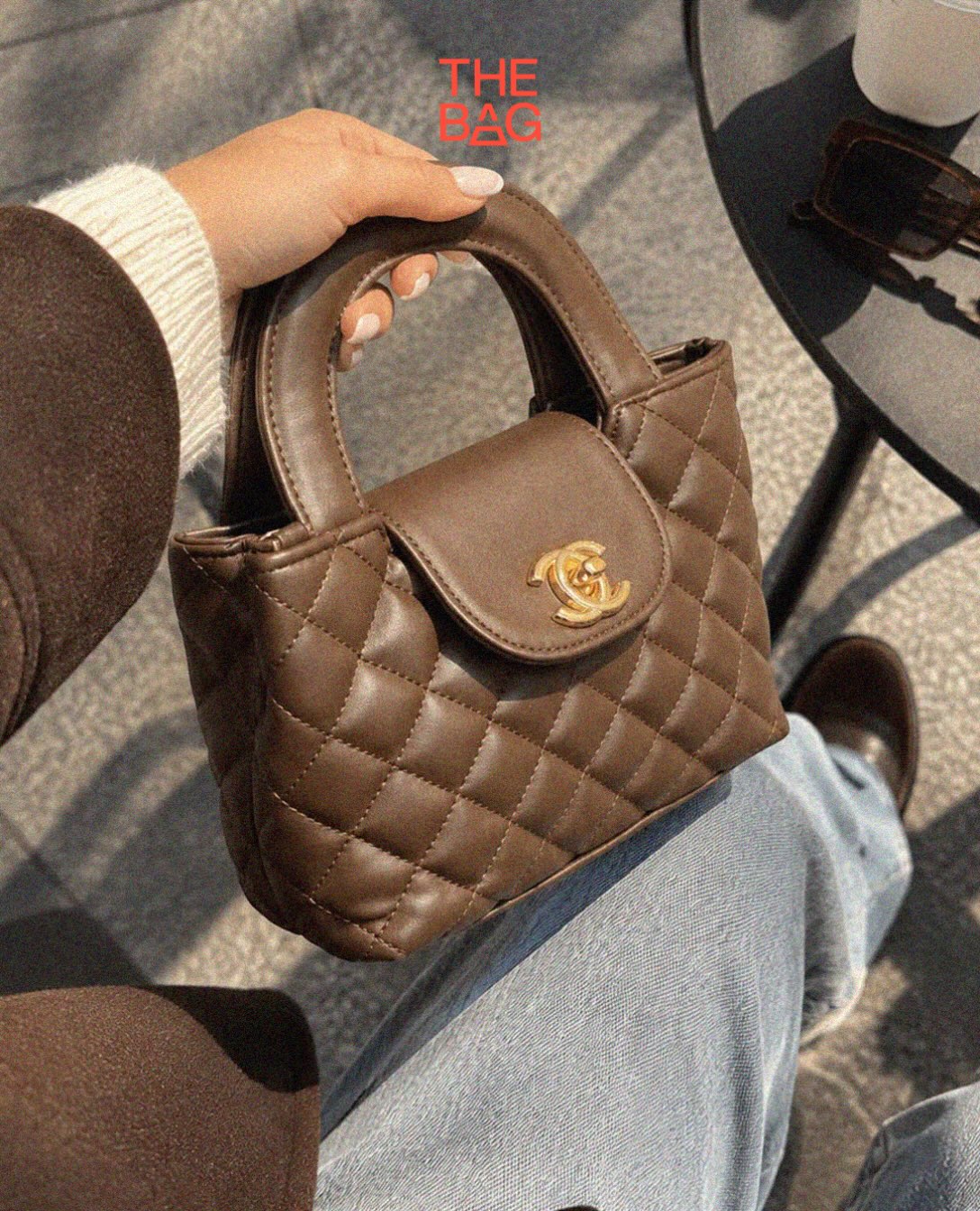 Çantë e vogël kafe e kapitonuar – The Bag