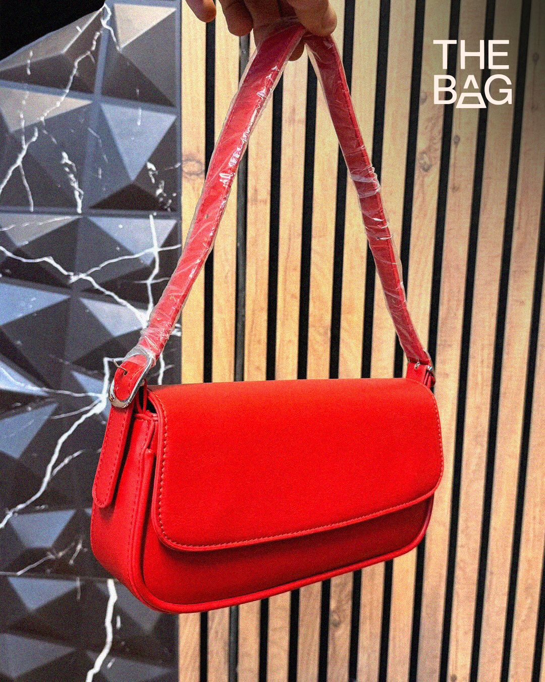 Çantë supi e kuqe – The Bag (2)