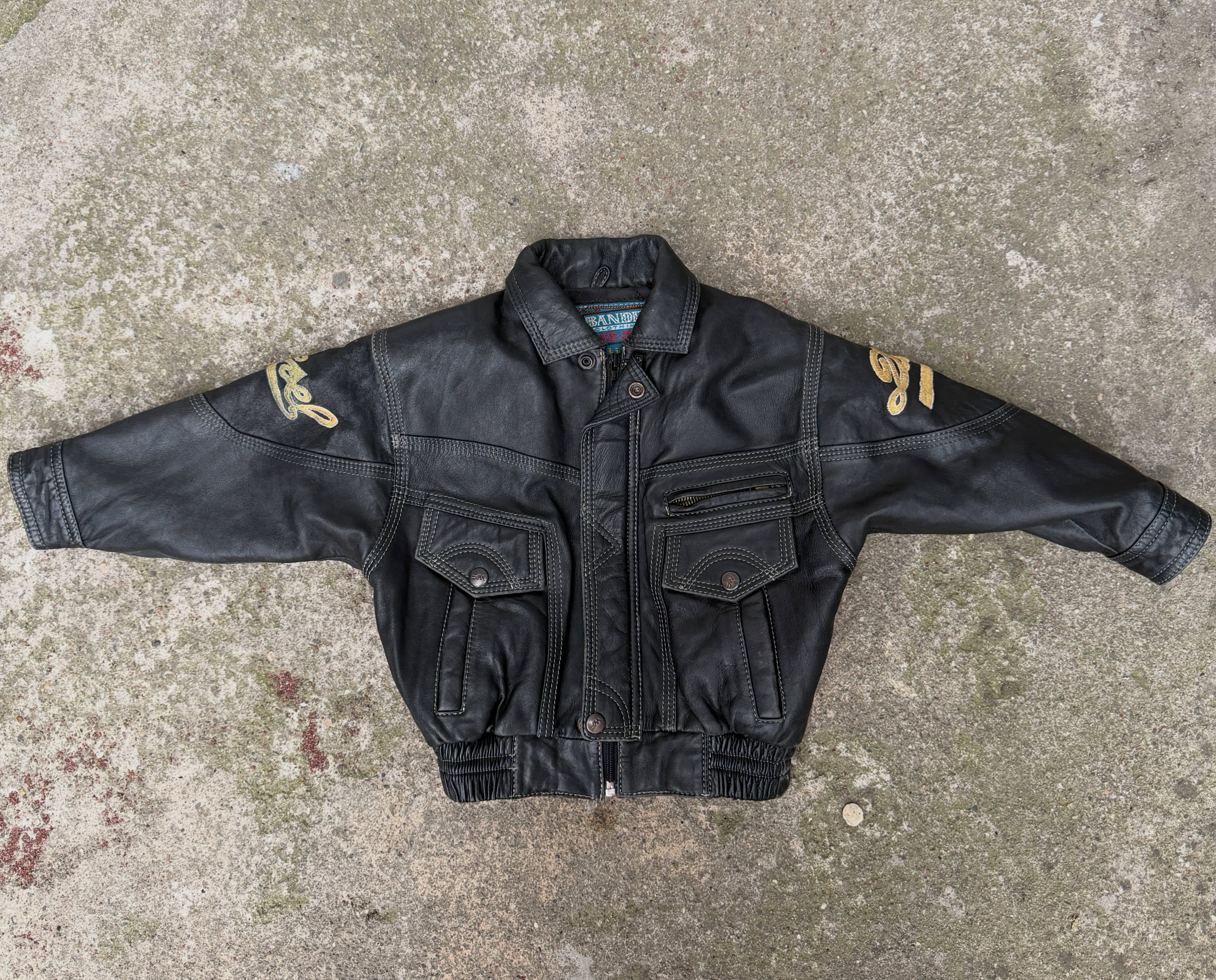 Xhaketë lëkure e zezë Diesel Kids – Thrift Store Prishtinë
