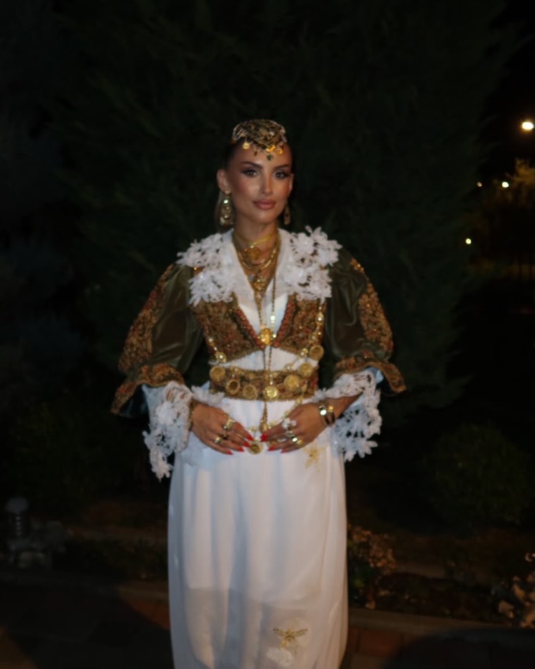 Veshje tradicionale shqiptare me fund të bardhë – Tiara Fashion (2)
