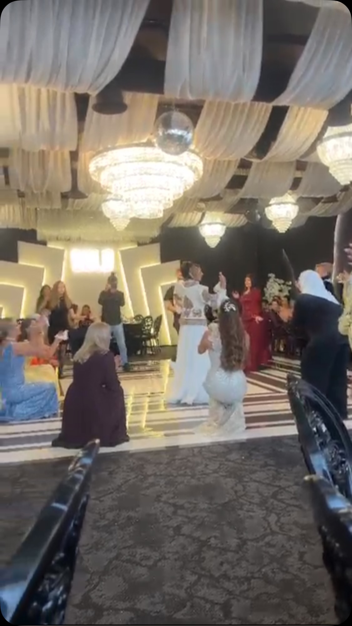 Veshje tradicionale shqiptare për dasma – Tiara Fashion