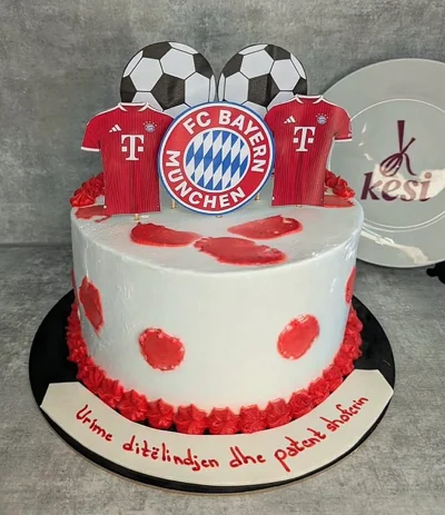 Tortë ditëlindjeje me temë Bayern München