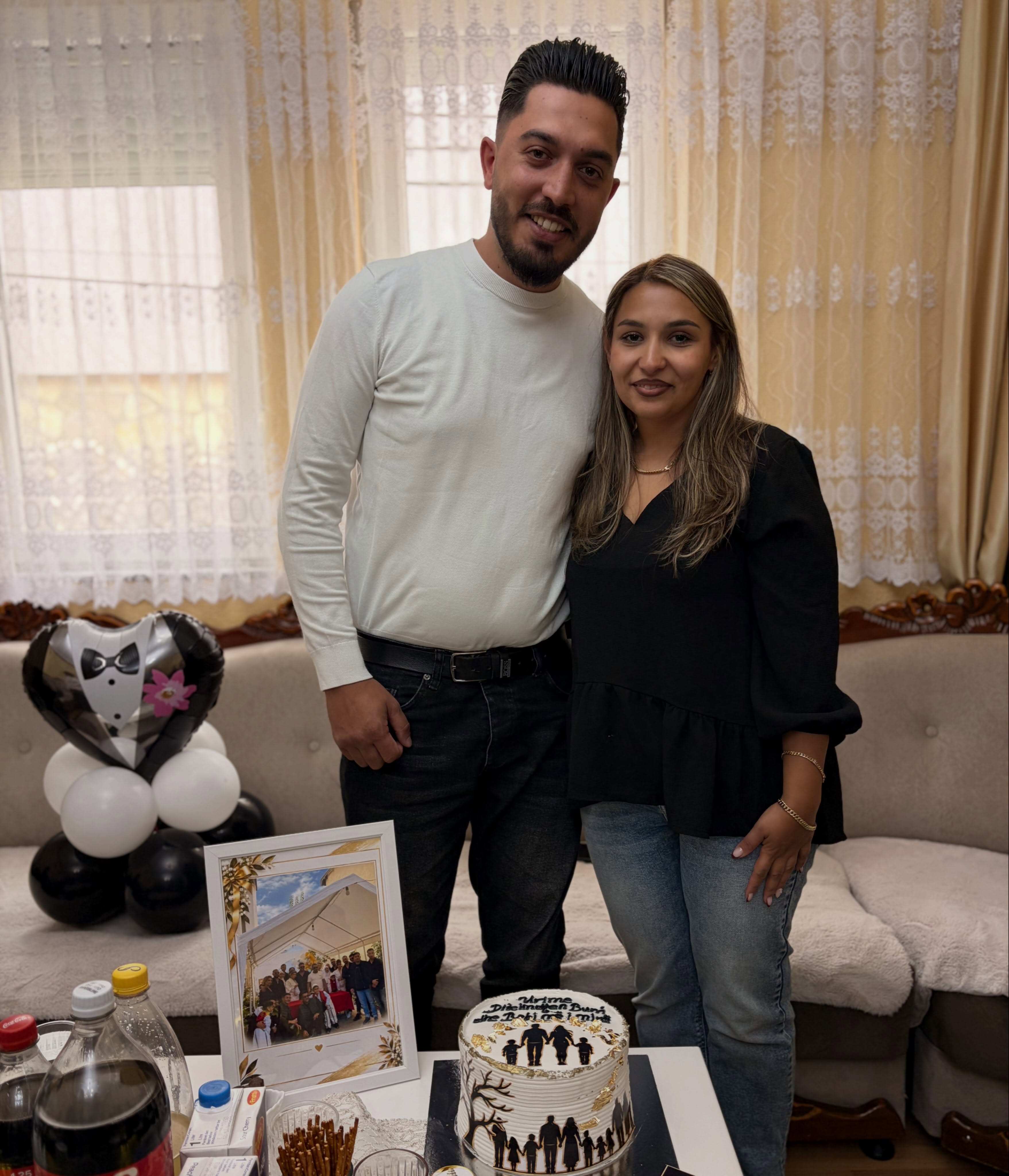 Surprizë familjare me tortë dhe balona – Surpriza dhe torte me porosi 🎂ZHUR🎂 (3)