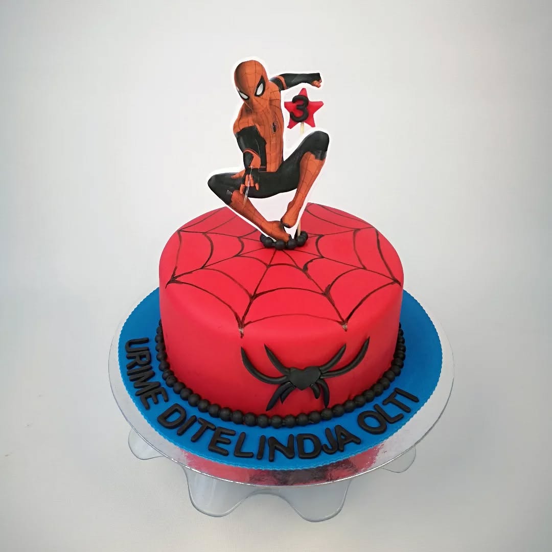 Tortë ditëlindjeje me Spiderman – Torte me porosi - Kiki Cake