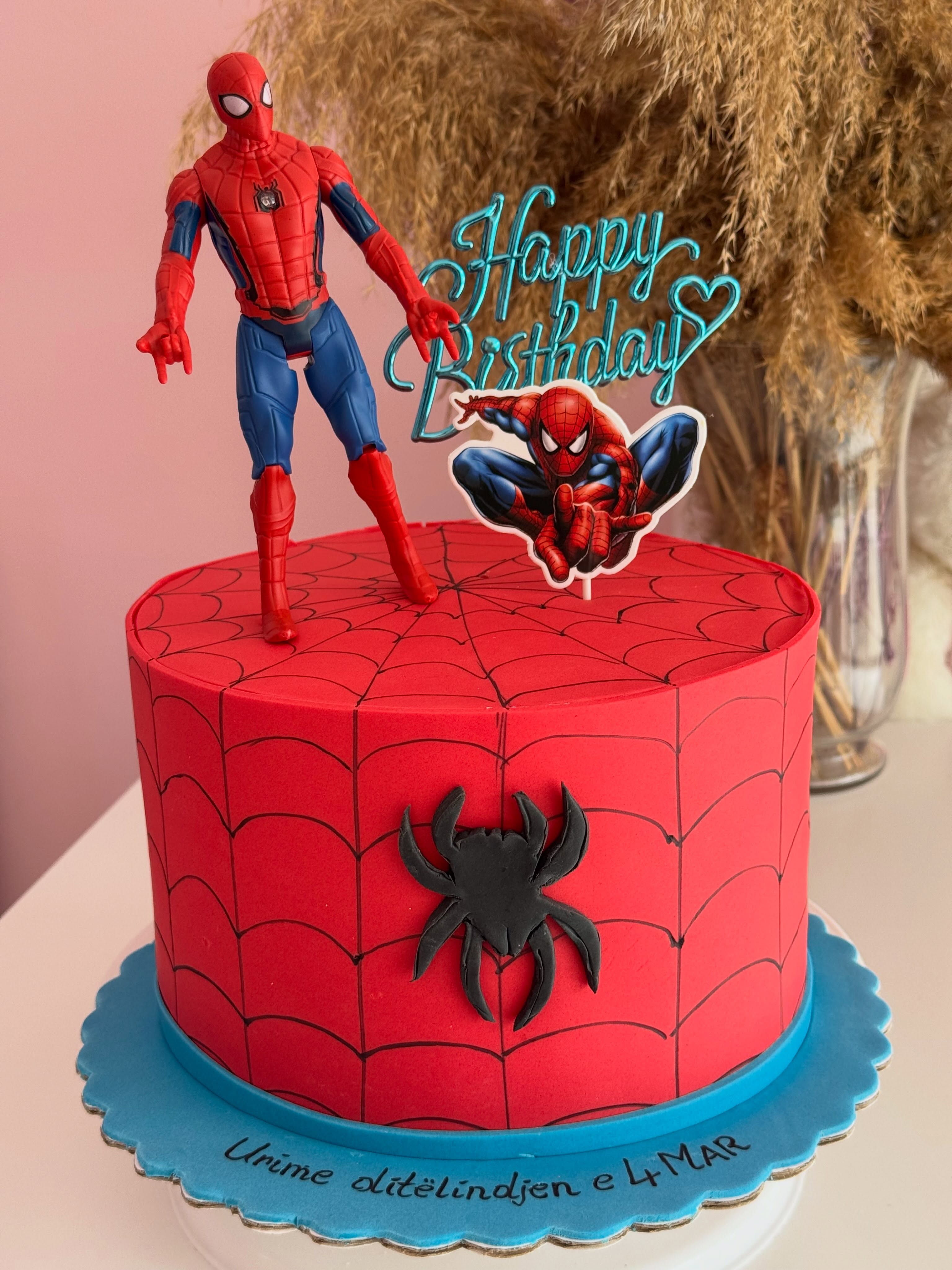 Tortë Spiderman e kuqe për ditëlindje – 𝗧𝘄𝗶𝗻𝘀 𝗗𝗲𝘀𝘀𝗲𝗿𝘁