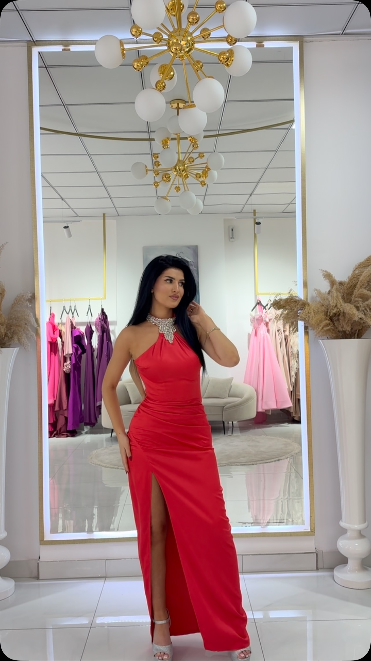 Fustan i kuq halter me çarje – Unique Dresses