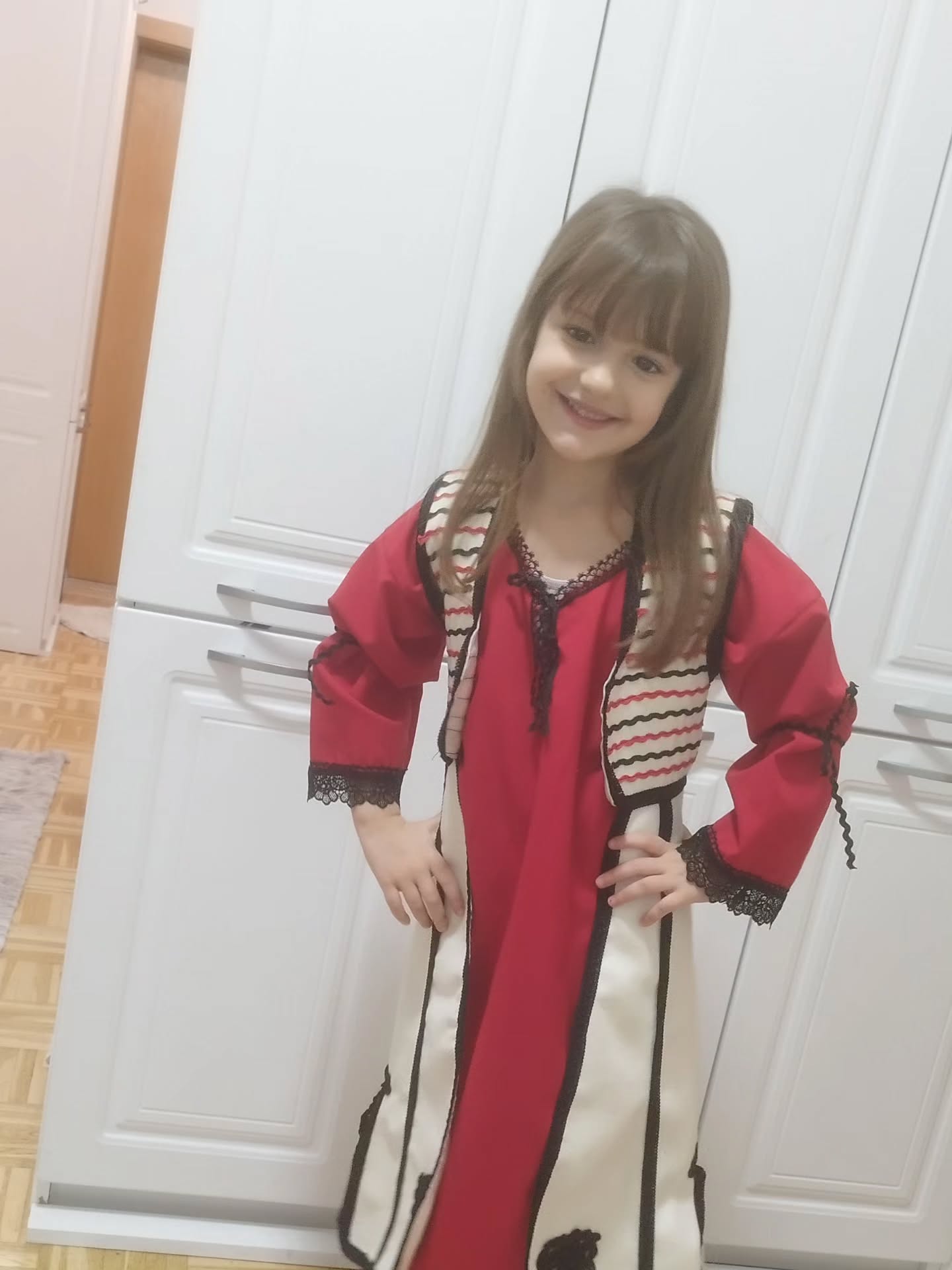 Nëna & Fëmijë nga Veshje per femije me elemente kombetare – Veshje per femije me elemente kombetare 🧚‍♂️🧚‍♀️ (4)