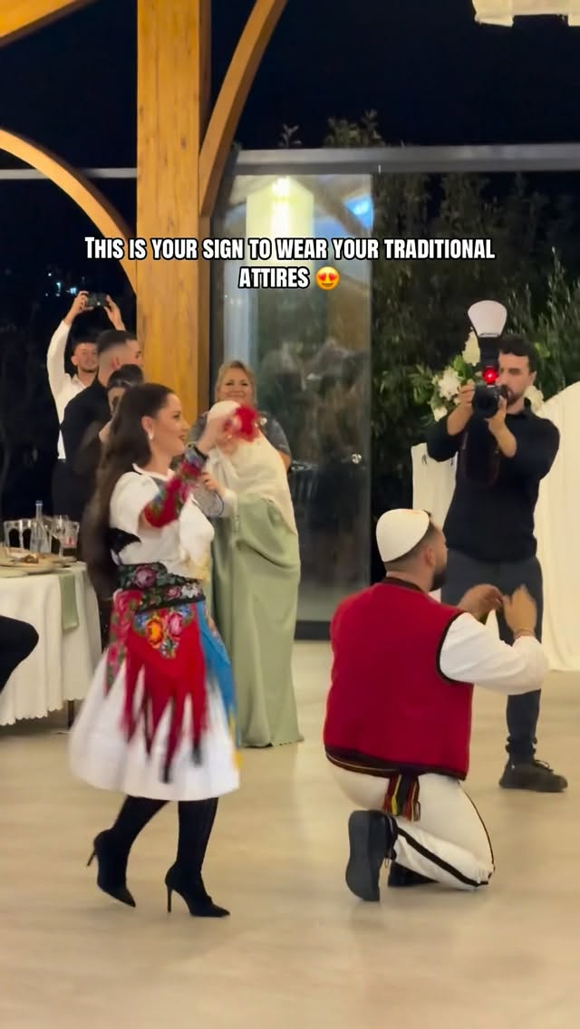 Veshje tradicionale të Rugovës për çift – Veshje Tradicionale Rugovase🇦🇱