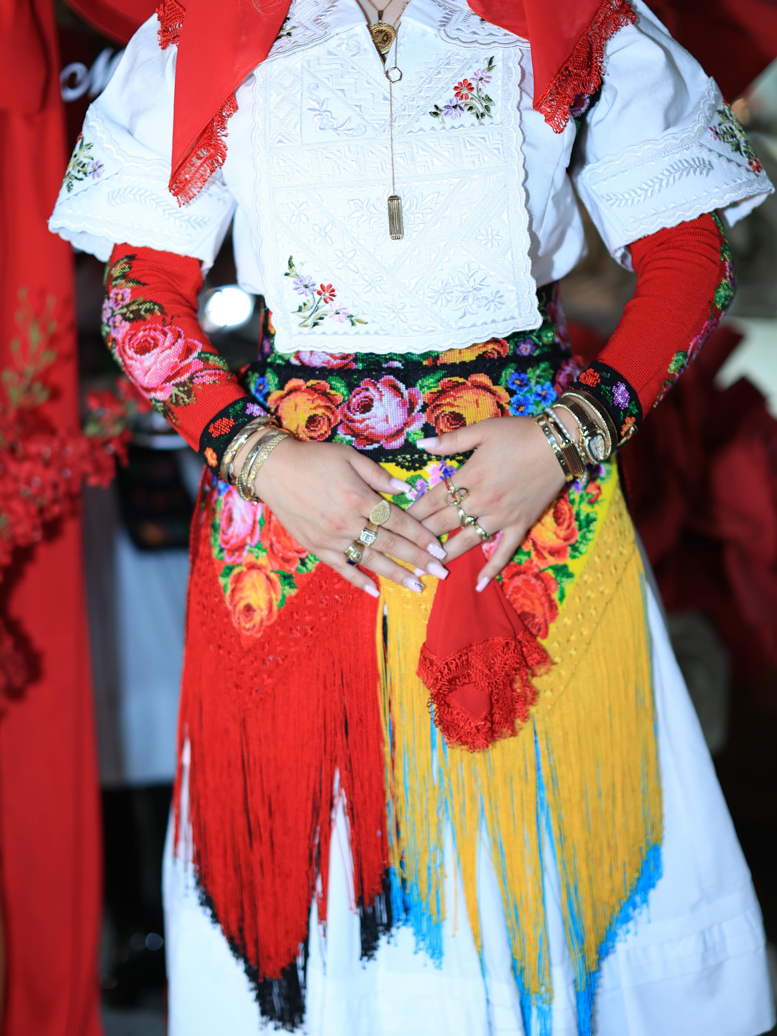 Veshje tradicionale e Tropojës me shami – Veshje Tradicionale Rugovase🇦🇱 (3)