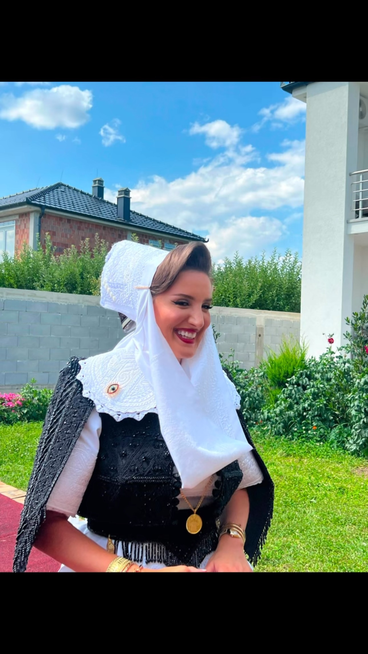 Jelek tradicional i zi për nuse – Tradicional_Deçan