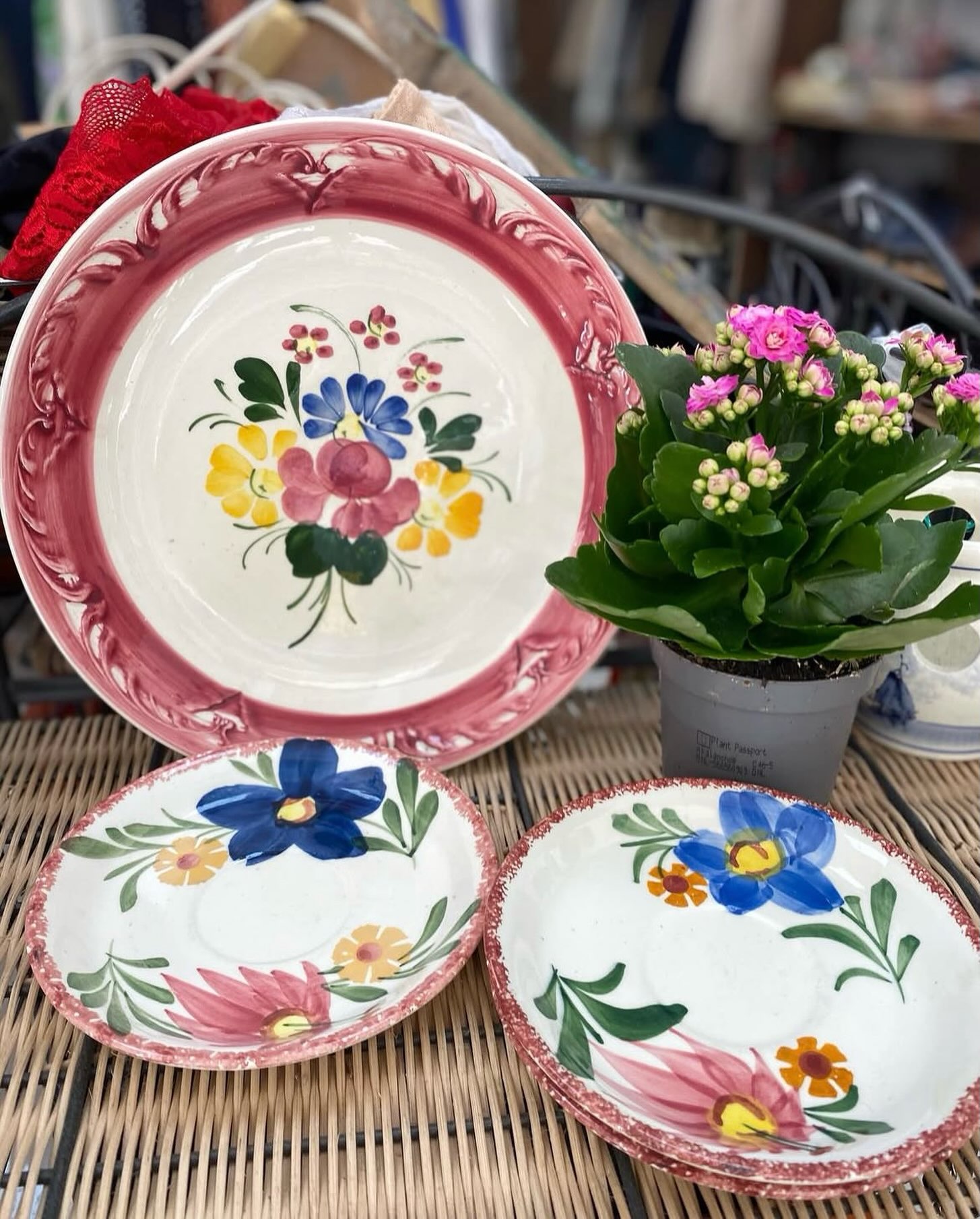 Pjata qeramike vintage me lule – VINTAGE & ART