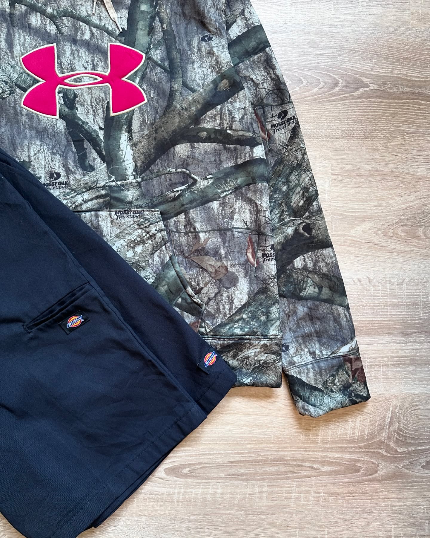 Duks Under Armour kamuflazh dhe shorce Dickies – Streetwear | Vintage clothing (2)