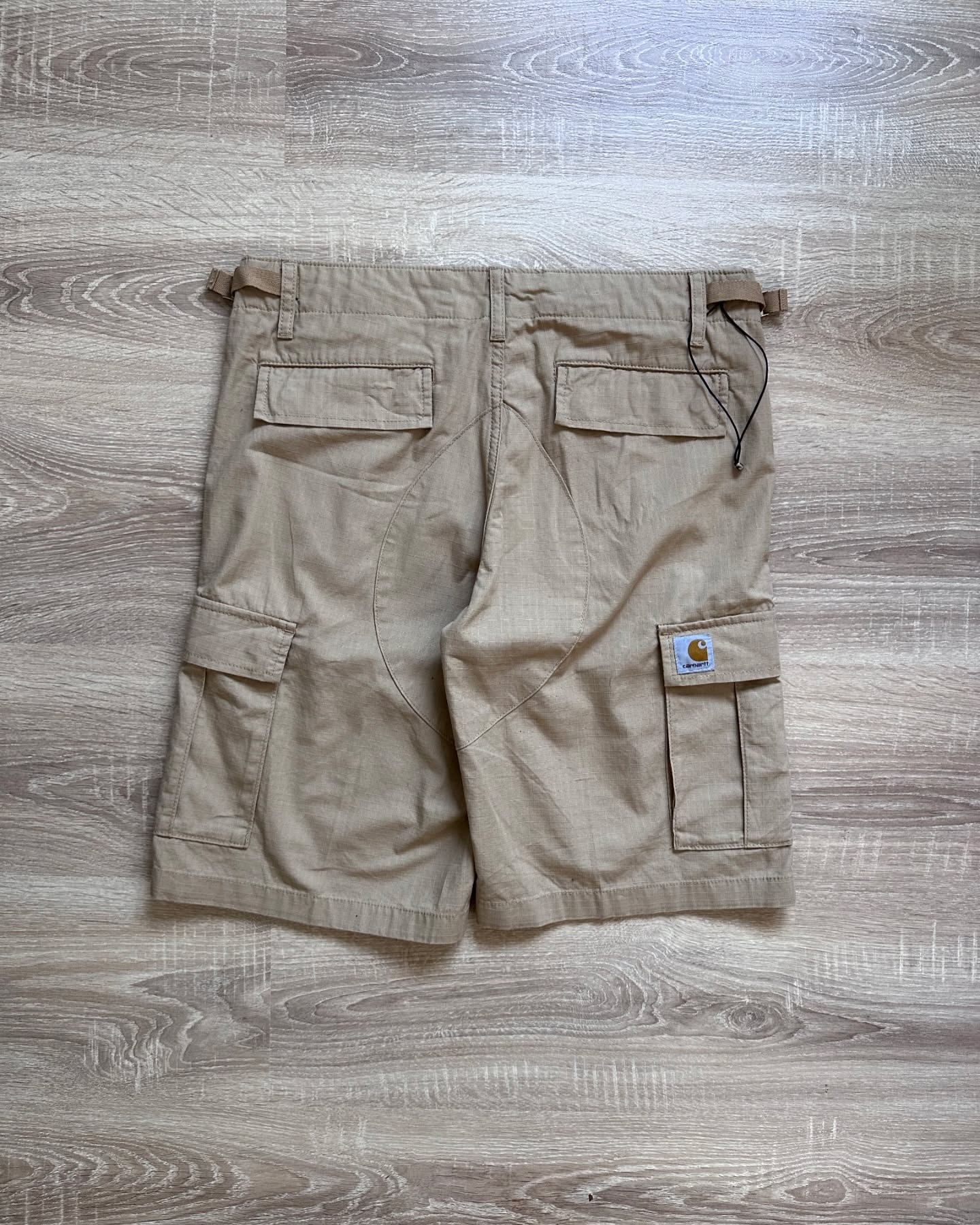 Duks Under Armour i kuq dhe shorce Carhartt – Streetwear | Vintage clothing (4)