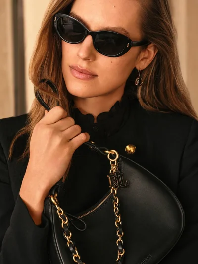 Çantë e zezë Lauren Ralph Lauren me zinxhir