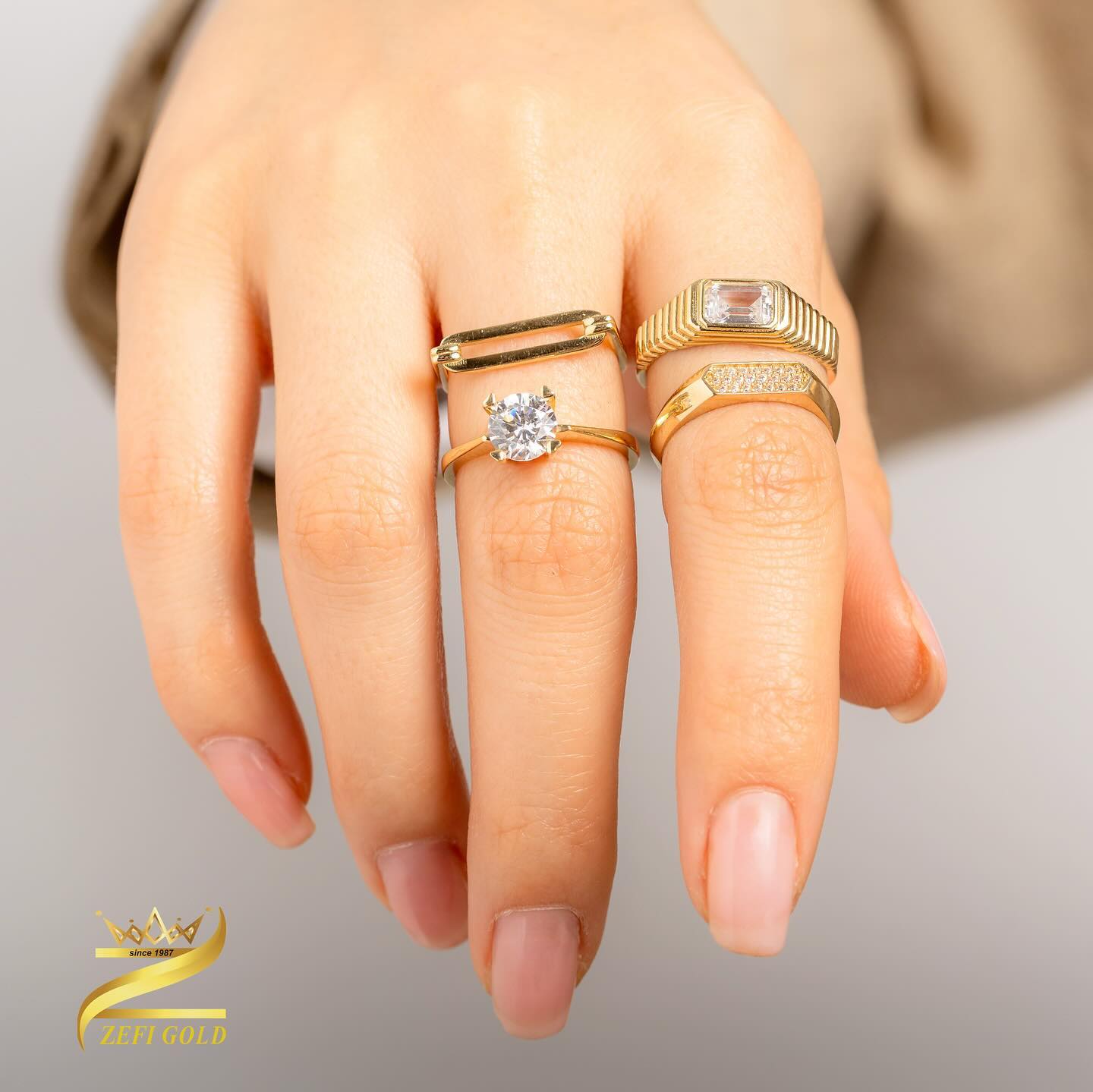 Unaza ari për femra me gurë të bardhë – Zefi Gold (2)